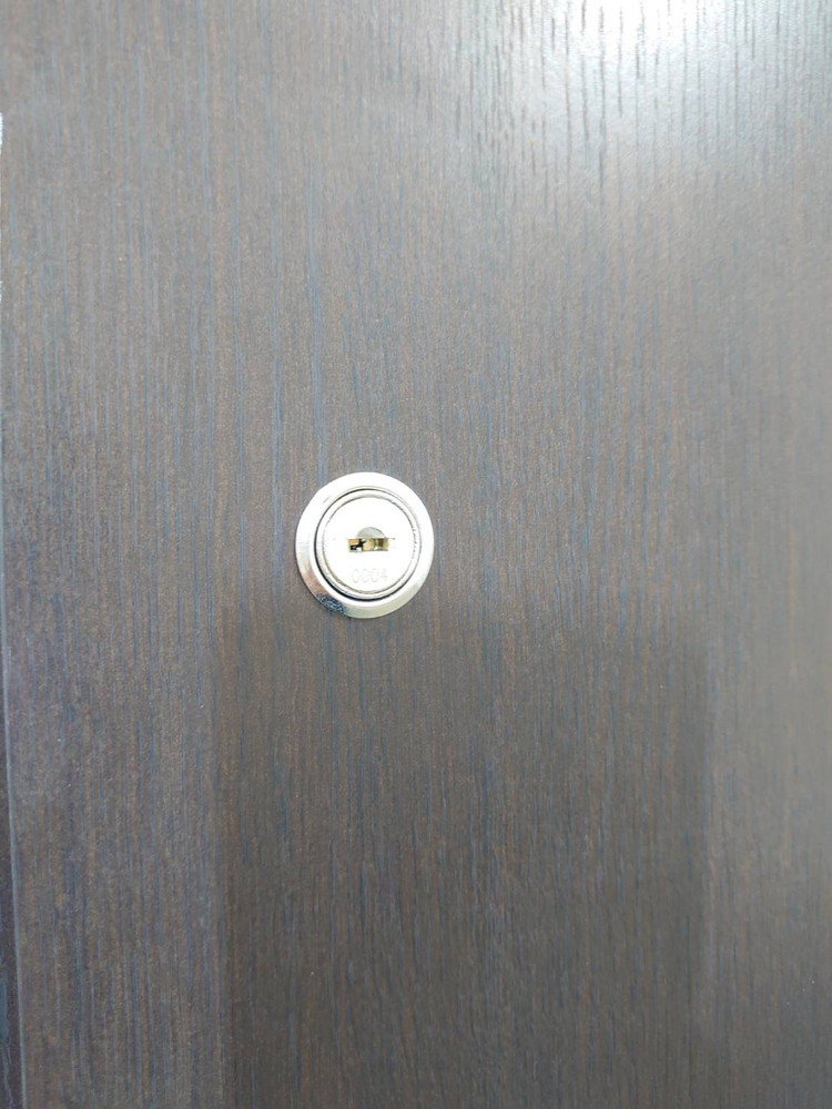 ワードローブ 役員用家具 ITOKI X11 役員用ロッカー 衣類保管 1人用ロッカー 更衣用ロッカー 木製ロッカー 衣類収納 鍵付き 棚付き ミラー付き 【中古オフィス家具】【中古】 - 画像 (6)