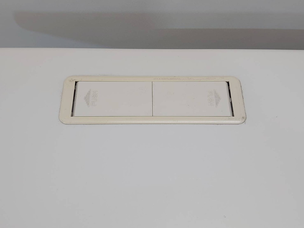 【送料無料 東京地区限定】4台セット 開業セット 平机 スチールデスク オフィスデスク ワークデスク デスク PCデスク W1000 ITOKI CZN-107HA-WE デスク 事務机 オフィス用 事務用 業務用 イトーキ CZ 国産 rc3201119-06 【中古オフィス家具】【中古】 - 画像 (7)