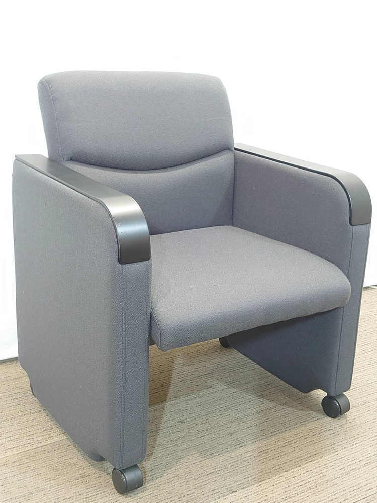 【送料無料 東京地区限定】 2点セット ソファ ソファセット 応接ソファ アームチェア 応接家具 1人掛けソファ キャスター付き ナイキ 【中古オフィス家具】【中古】 - 画像 (5)