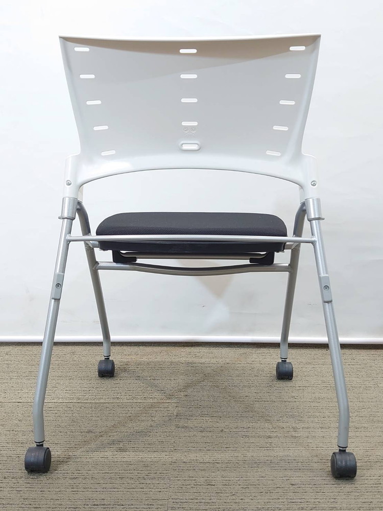 【送料無料 地域限定】 10脚セット イトーキ マノス マノスチェア ネスティングチェア ミーティングチェア 多目的チェア 会議チェア ネスタブルチェア スタックチェア 平行スタックチェア【中古オフィス家具】【中古】 - 画像 (6)