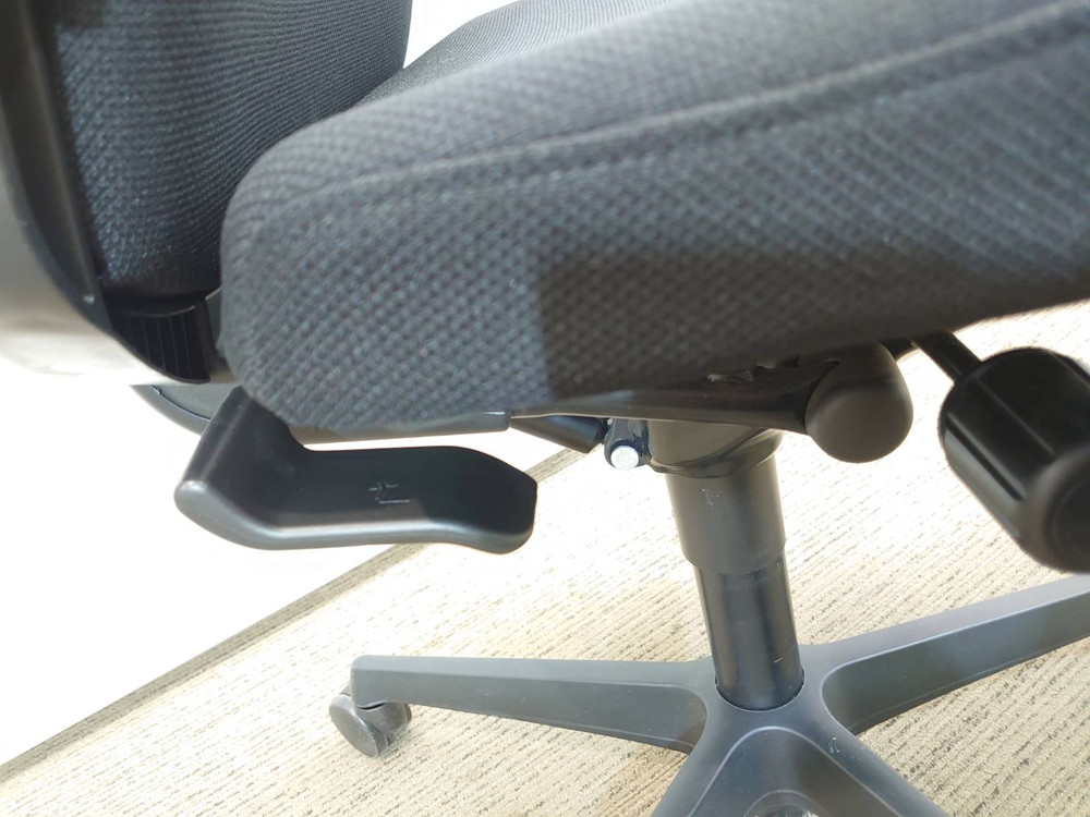 【送料無料 地域限定】【訳あり特価】オフィスチェア デスクチェア ワークチェア パソコンチェア 事務チェア オカムラ エスクード【中古オフィス家具】【中古】 - 画像 (7)