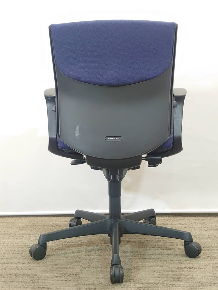 オフィスチェア デスクチェア 肘付き 事務チェア キャスターチェア 事務イス ワークチェア PCチェア OAチェア オカムラ エスクード C443ZR FFW4 国産 【中古オフィス家具】【中古】 - 画像 (5)