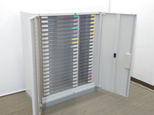 レターケース 扉付プラスチックキャビネット A3 A4 書類ケース 整理ケース トレーキャビネット 書類整理庫 キャビネット 保管庫 両開き書庫 両開き扉 鍵付き書庫 カギ付き書庫 ホワイトグレー色 スチールキャビネット 両開きキャビネット スチール書庫 本棚 書棚 収納庫 保管庫 収納棚 保管棚 扉付き 観音扉 イトーキ シンライン 国産 【中古オフィス家具】【中古】