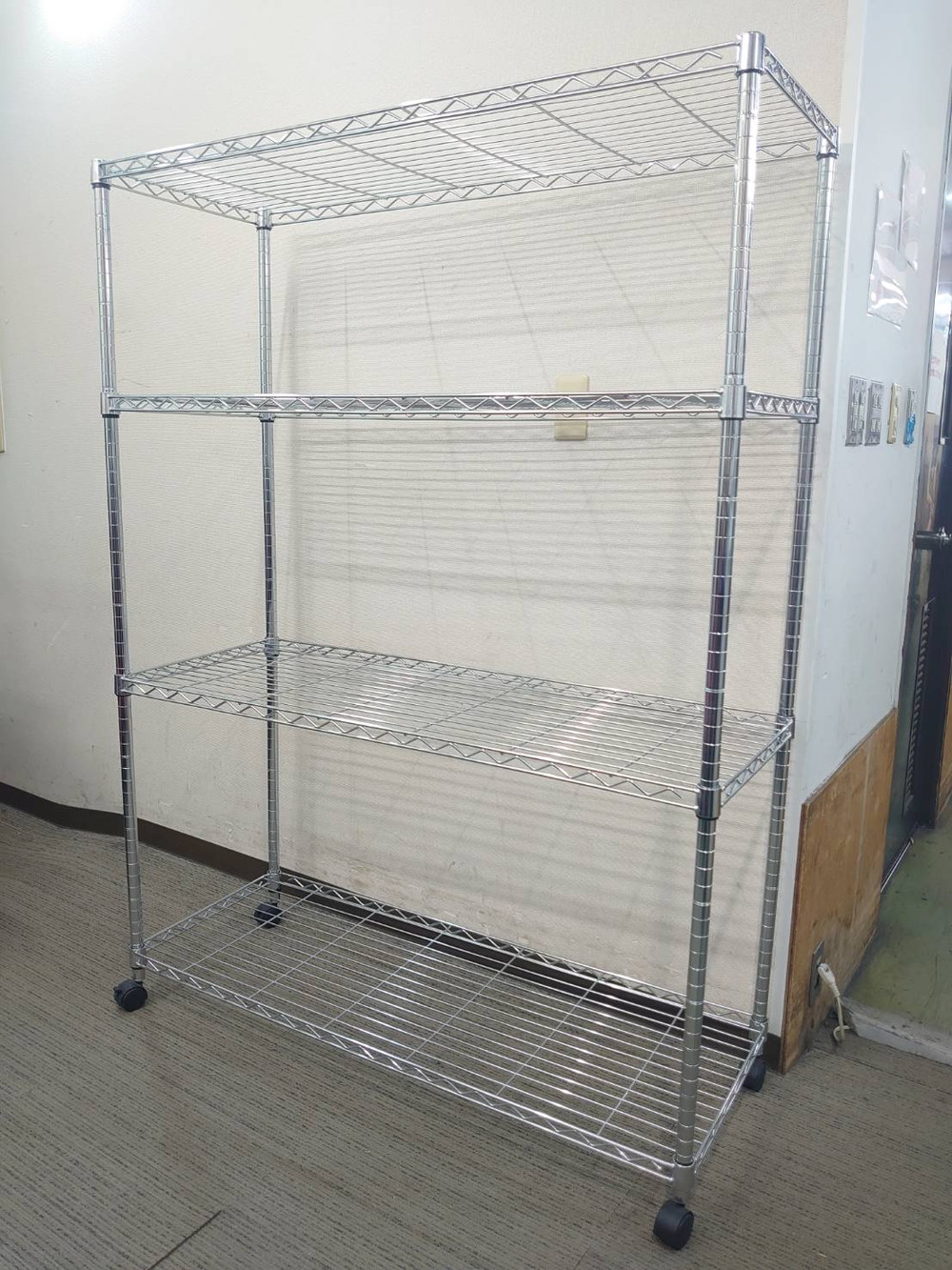 【法人限定送料無料】 軽量ラック メタルラック キャスター付き 物品棚 オープン棚 軽量棚 倉庫棚 備品整理 キャビネット 【中古オフィス家具】【中古】 - 画像 (2)