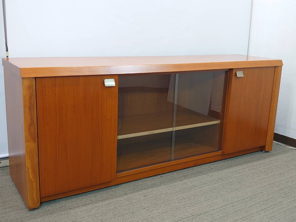 【送料無料 東京地区限定】ローボード 木製書庫 保管庫 キャビネット 収納庫 本棚 書棚 ガラス【中古オフィス家具】【中古】 - 画像 (2)