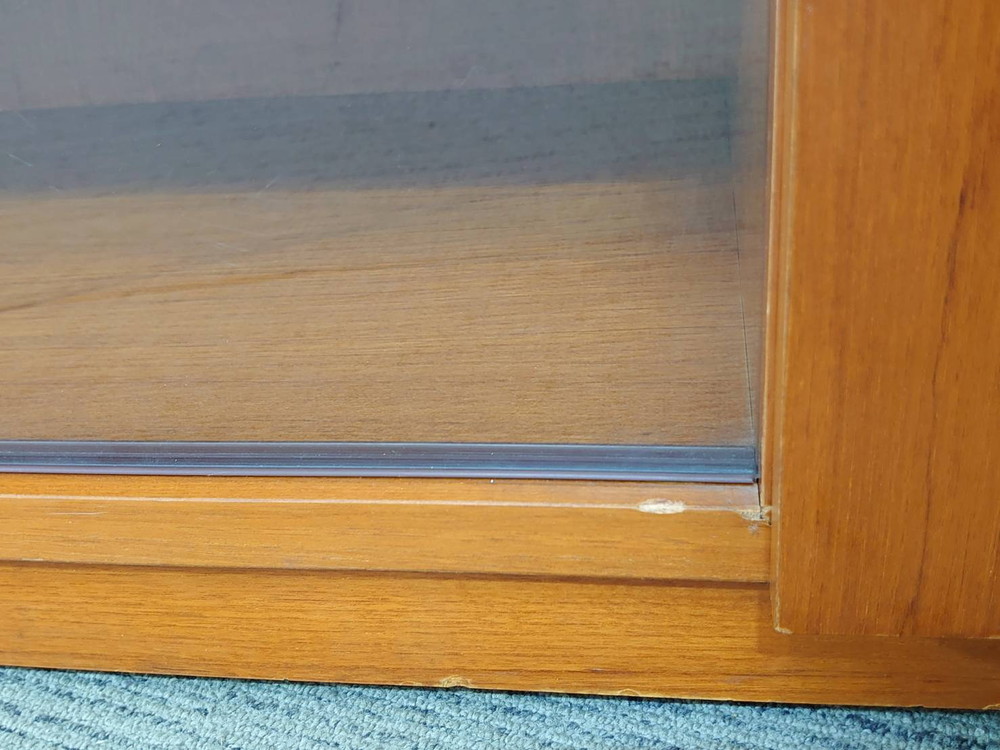 【送料無料 東京地区限定】ローボード 木製書庫 保管庫 キャビネット 収納庫 本棚 書棚 ガラス【中古オフィス家具】【中古】 - 画像 (11)