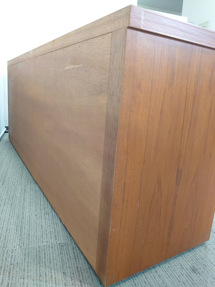 【送料無料 東京地区限定】ローボード 木製書庫 保管庫 キャビネット 収納庫 本棚 書棚 ガラス【中古オフィス家具】【中古】 - 画像 (8)