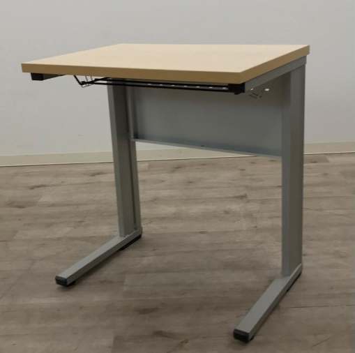 【送料無料 東京地区限定】【200台入荷!】50台セット 学習机 スクールデスク 平机 デスク【中古オフィス家具】【中古】 - 画像 (2)