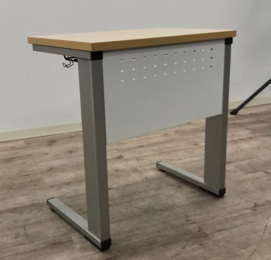 【送料無料 東京地区限定】【200台入荷!】50台セット 学習机 スクールデスク 平机 デスク【中古オフィス家具】【中古】 - 画像 (3)