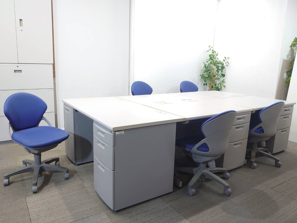 【送料無料 地域限定】【美品】5台セット イトーキ CZ プレーゴ 5人用 オフィスデスクセット 両袖机 片袖机 椅子 オフィスデスク オフィスチェア W1400 W1000 ITOKI 国産 【中古オフィス家具】【中古】 - 画像 (2)