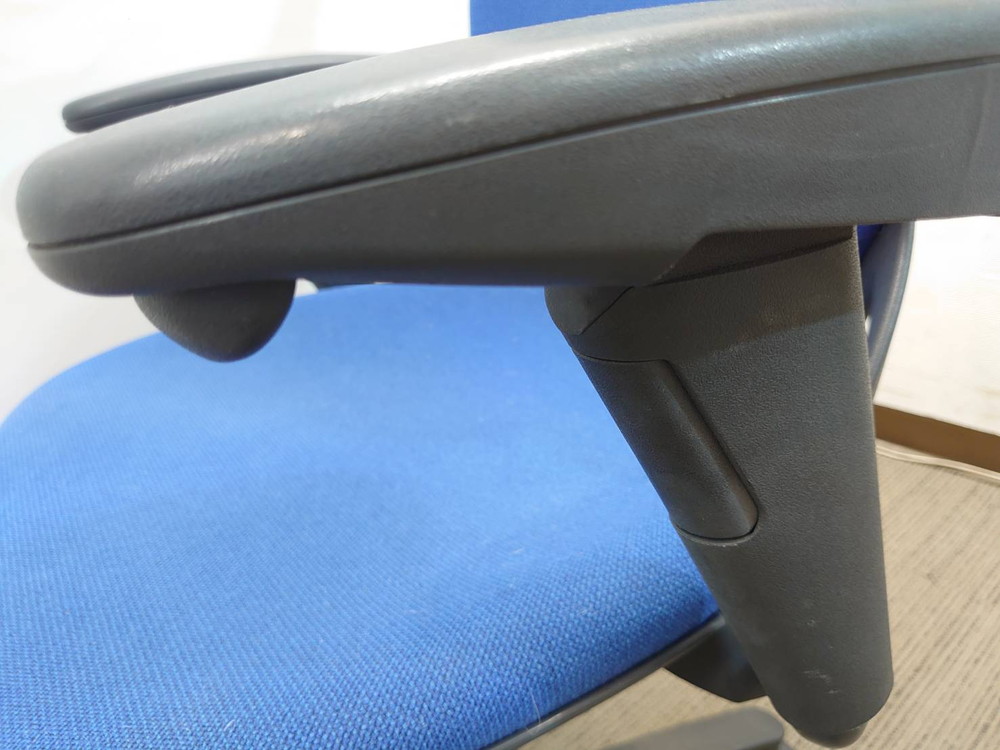 【送料無料 地域限定】 【80脚入荷】10脚セット イトーキ プレーゴ Prego オフィスチェア デスクチェア 事務チェア キャスターチェア 事務イス 肘付き ひじ付き ワーキングチェア 事務椅子 事務いす オフィスチェアー 事務用チェア パソコンチェア OAチェア ITOKI 国産 【中古オフィス家具】【中古】 - 画像 (8)