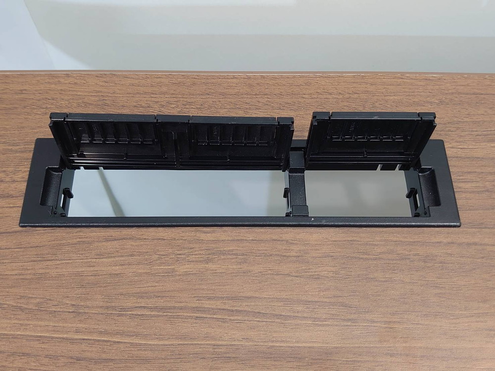 オカムラ スイフトシリーズ 上下昇降デスク 電動 天板昇降デスク 昇降デスク マネージャーデスク 電動昇降デスク 役員デスク 昇降役員デスク リフティング 高さ調節 高さ調整 配線孔付き ボタンタイプ セーフティリバース 3S102P MK39 【中古オフィス家具】【中古】 - 画像 (10)