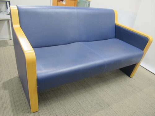 オカムラ 2人掛けソファ 応接ソファ 合成皮革張り ロビーチェア ロビーソファ 2人用 2人掛け ロビーチェアー ソファ ソファー 待合イス 長椅子【中古オフィス家具】【中古】