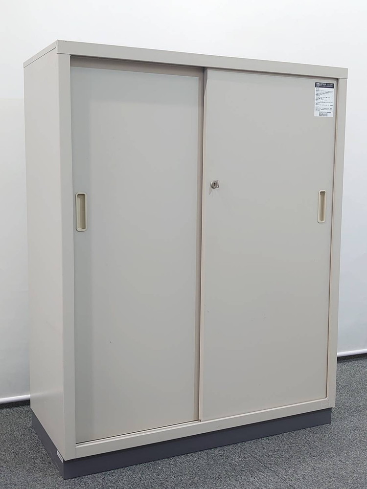 【送料無料 東京地区限定】コクヨ 引き違い書庫 キャビネット 引戸書庫 引き戸書庫【中古オフィス家具】【中古】 - 画像 (2)