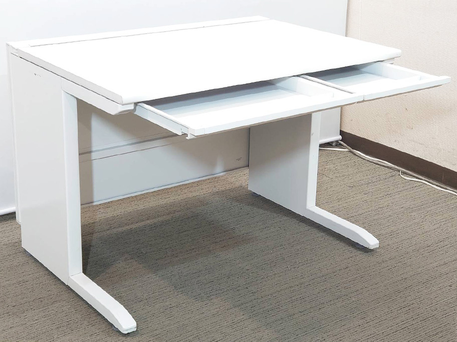 【送料無料 東京地区限定】【20台入荷】【美品】5台セット 平机 5人用 開業セット ホワイト色 W1400×1台 W1000×4台 スチールデスク オフィスデスク 事務デスク ワークデスク 事務机 平デスク デスクセット ITOKI CX 国産 【中古オフィス家具】【中古】 - 画像 (6)