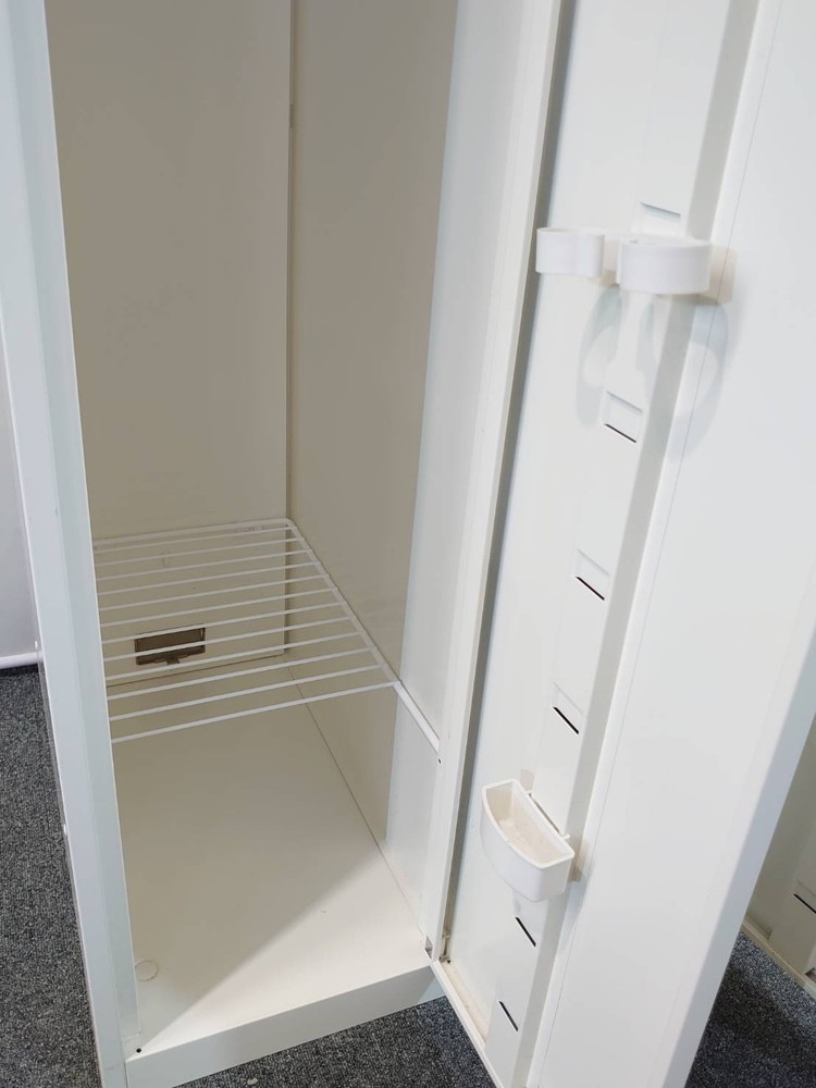 【店頭引き渡し限定】 ロッカー オフィスロッカー 2人用 カギ付き 2人用ロッカー スチールロッカー オカムラ 【中古オフィス家具】【中古】 - 画像 (5)