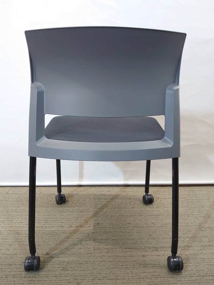 会議テーブル 会議用テーブル ミーティングテーブル ミーティングセット テーブル3色あり 会議チェア スタッキングチェア スタックチェア 有料オプションあり アクリル板 飛沫感染予防パネル 【中古オフィス家具】【中古】 - 画像 (9)