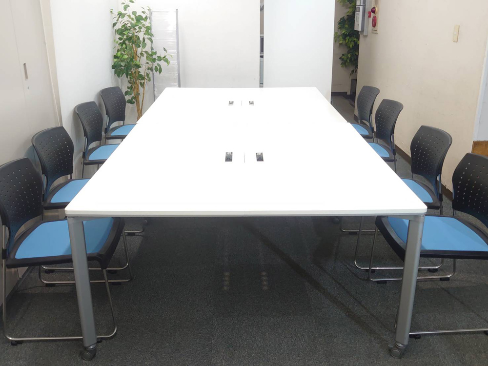 【送料無料 地域限定】 8人用 フリーアドレス 会議チェア 会議セット コクヨ 大型会議テーブル 大型テーブル W4200 ワークテーブル ワークソート フリアド W1400×2台 可動式 ミーティングテーブル 会議テーブル 平机 SDT-WS1414PAW ミーティングチェア スタッキングチェア プレド 【中古オフィス家具】【中古】 - 画像 (5)