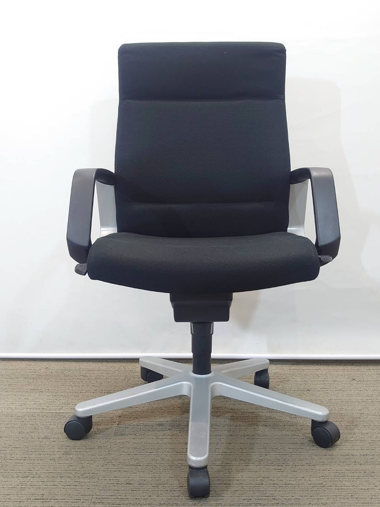【送料無料 地域限定】 マネージメントチェア オフィスチェア デスクチェア 役員チェア ハイバック 肘付き エグゼクティブチェア 社長椅子 社長イス 役員椅子 コクヨ 【中古オフィス家具】【中古】 - 画像 (4)