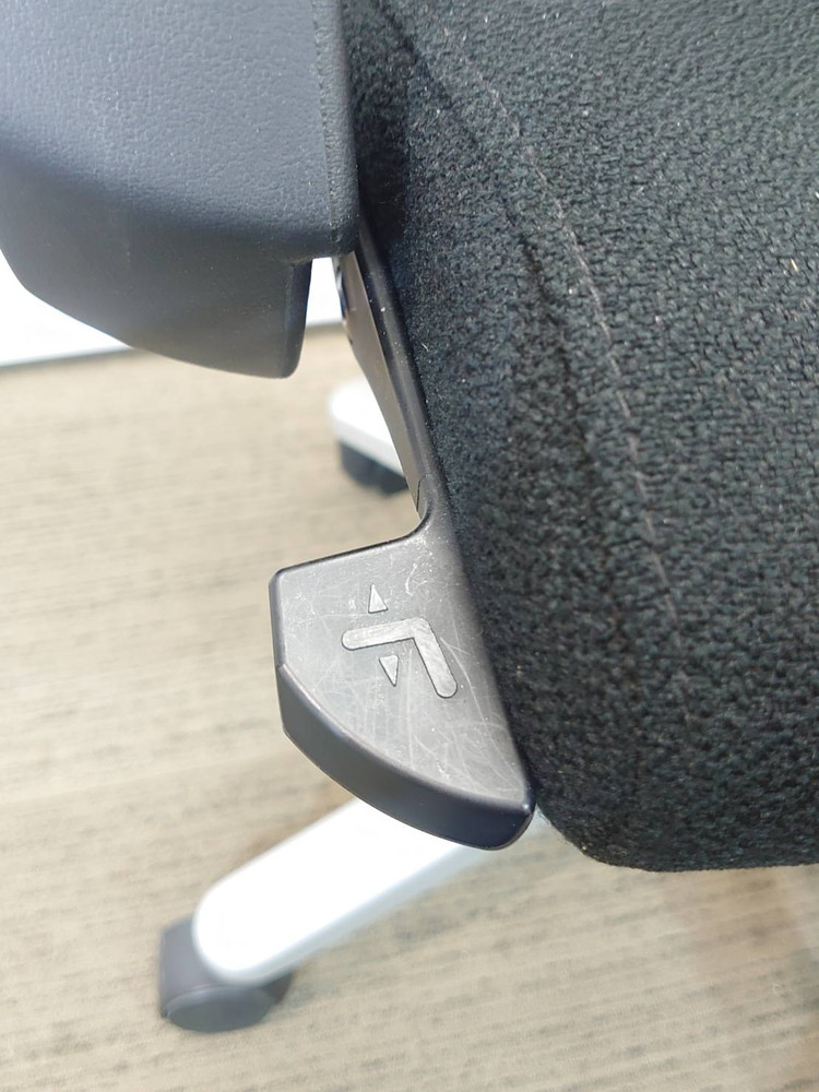 【送料無料 地域限定】 マネージメントチェア オフィスチェア デスクチェア 役員チェア ハイバック 肘付き エグゼクティブチェア 社長椅子 社長イス 役員椅子 コクヨ 【中古オフィス家具】【中古】 - 画像 (6)