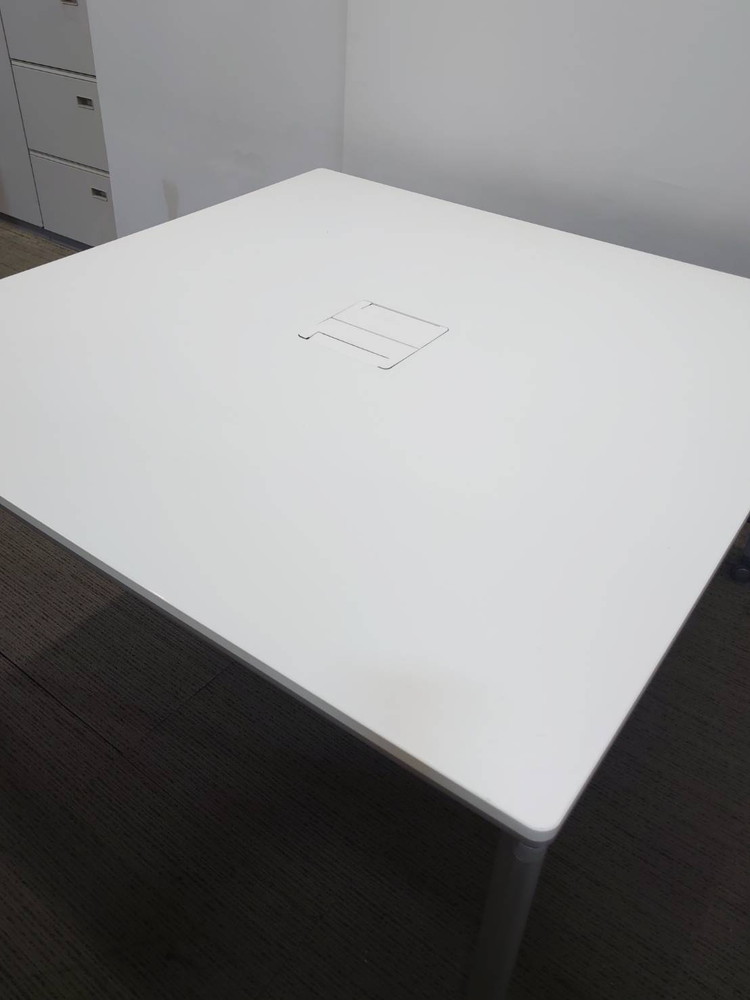 6人用 フリーアドレス デスクセット コクヨ ワークソート ワークテーブルセット W1400×3台 フリアド 平机 片袖机 可動式 オフィステーブル ミーティングテーブル 会議テーブル 多目的テーブル SDT-WS1414PAW 開業セット 国産 【中古オフィス家具】【中古】 - 画像 (6)