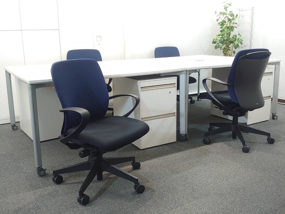 【送料無料 地域限定】 4人用 フリーアドレス デスクセット コクヨ ワークソート ワークテーブルセット W1400×2台 フリアド 平机 片袖机 可動式 オフィステーブル ミーティングテーブル 会議テーブル 多目的テーブル SDT-WS1414PAW 開業セット 国産 【中古オフィス家具】【中古】 - 画像 (2)