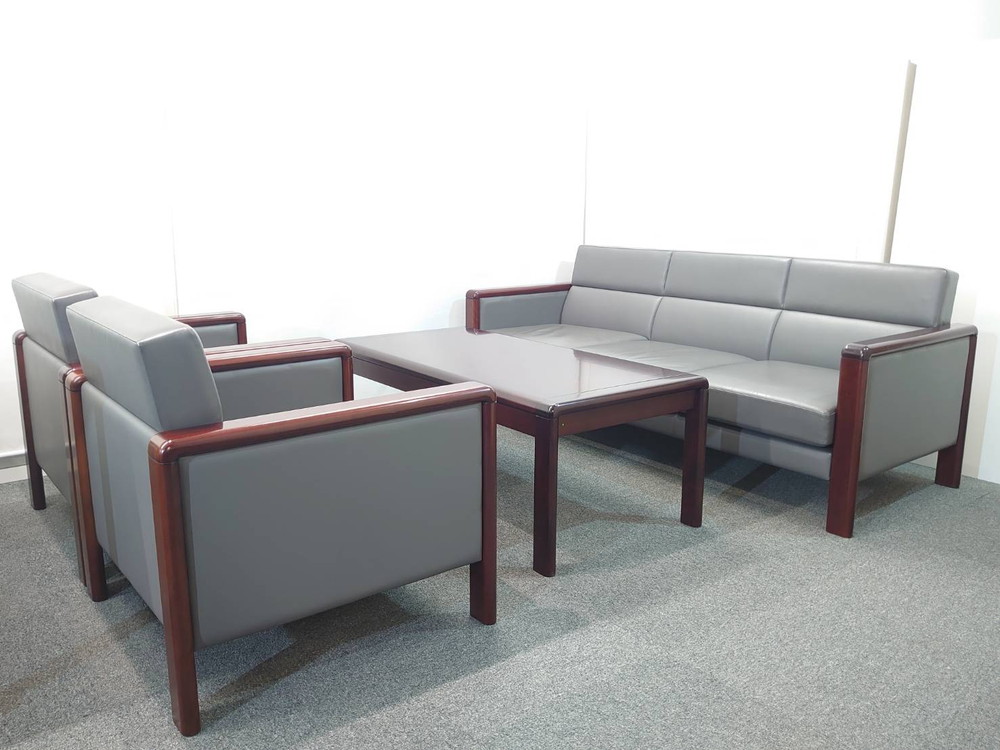 送料無料 東京地区限定 イトーキ 応接セット 4点セット 5人用 3人掛けソファ 1人掛けソファ×2 テーブル ソファセット 役員 会議 応接ソファ 役員ソファセット ITOKI 国産 【中古オフィス家具】【中古】 - 画像 (2)