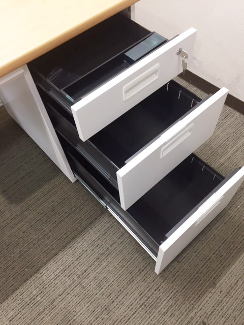 【法人様限定商品】 片袖机 スチールデスク オフィスデスク 片袖デスク 事務デスク スチールデスク 事務机 デスク ワークデスク 鍵付き コードホール W1000 新品片袖机 【新品オフィス家具】【新品】 - 画像 (6)