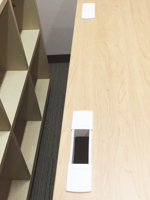 【法人様限定商品】 片袖机 スチールデスク オフィスデスク 片袖デスク 事務デスク スチールデスク 事務机 デスク ワークデスク 鍵付き コードホール W1000 新品片袖机 【新品オフィス家具】【新品】 - 画像 (8)