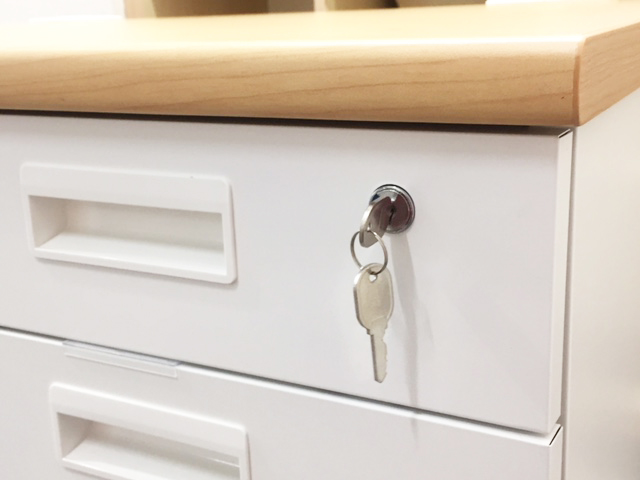 【法人様限定商品】 片袖机 スチールデスク オフィスデスク 片袖デスク 事務デスク スチールデスク 事務机 デスク ワークデスク 鍵付き コードホール W1000 新品片袖机 【新品オフィス家具】【新品】 - 画像 (9)