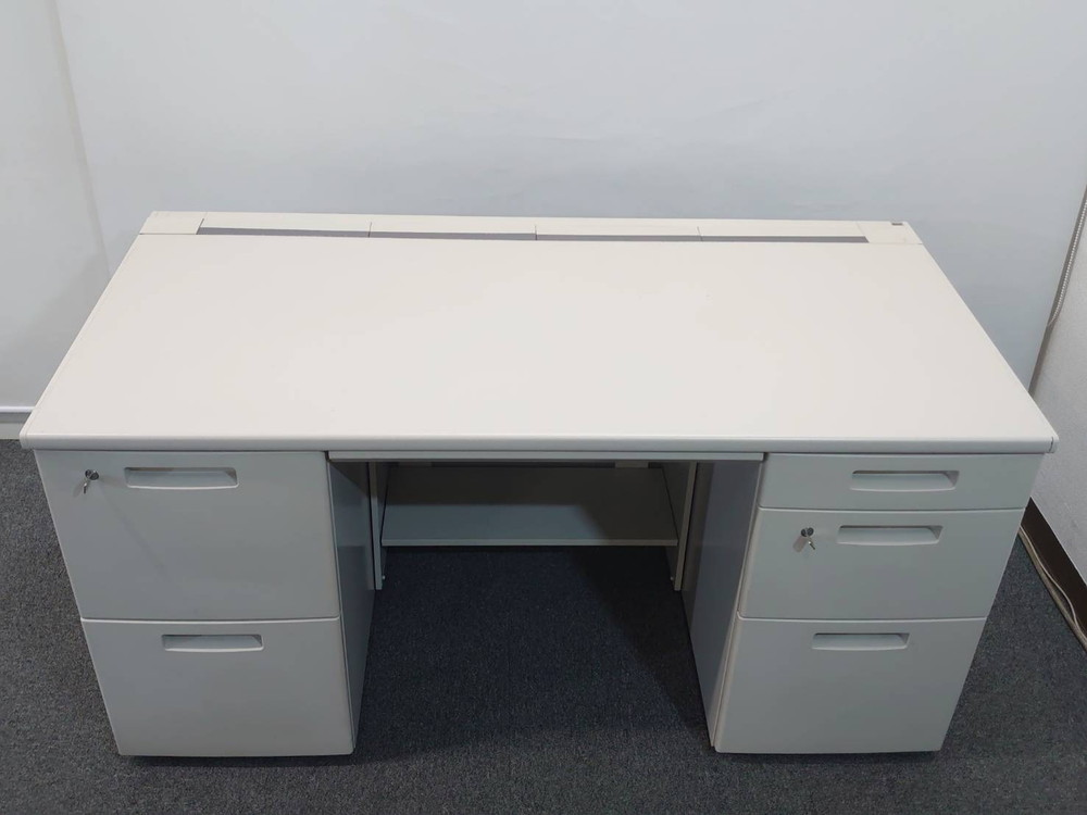 美品 2019年製 コクヨ 両袖机 スチールデスク オフィスデスク 両袖デスク 役員デスク エグゼクティブデスク 事務机 W1400 【中古オフィス家具】 - 画像 (7)