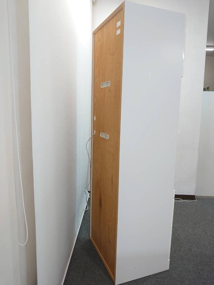 オフィス用 キッチンキャビネット キッチン書庫 食器棚 ビジネスキッチン ティーキャビネット 食器収納ユニット キッチンカウンター オフィスキッチン レンジ台【中古オフィス家具】【中古】 - 画像 (7)