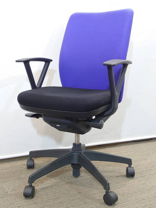 事務椅子 パソコンチェア ワークチェア テレワーク リモートワーク 在宅勤務 在宅ワーク shellmo 国産 ナイキ シェルモ オフィスチェア デスクチェア 事務チェア キャスターチェア PCチェア OAチェア 肘付き リクライニング 【中古オフィス家具】【中古】