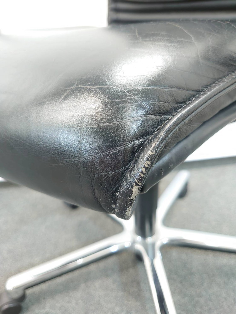 【送料無料 東京地区限定】【限定1脚】 ドイツ製 Comforto社 コンフォルト コンフォート 高級チェア 役員チェア 総本革 エグゼクティブチェア マネジメントチェア ブラックレザー 本革 ハイバック 肘付 【中古オフィス家具】【中古】 - 画像 (9)