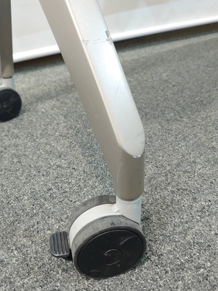 【送料無料 東京地区限定】 4台セット ウチダ 平行スタックテーブル W1500×D450×H700 SH型 折りたたみテーブル ミーティングテーブル 会議テーブル スタックテーブル フォールディングテーブル 内田洋行 UCHIDA 【中古オフィス家具】【中古】 - 画像 (11)