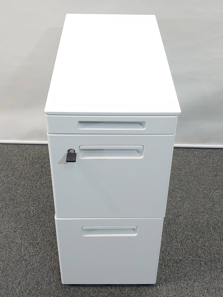 【限定1台】 【法人限定 送料無料】 2023年製 KOKUYO コクヨ ワゴン デスクワゴン 新品展示品 ほぼ未使用 ハイワゴン スリムタイプ 事務ワゴン サイドワゴン キャスターワゴン 3段 袖机 脇机 WAGON スチールワゴン 【中古オフィス家具】【中古】 - 画像 (6)