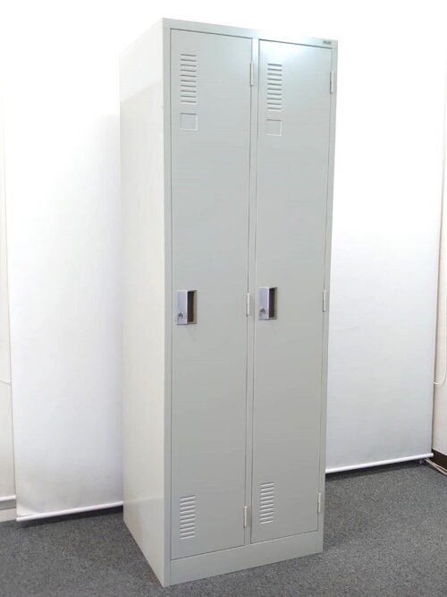 【店頭引き渡し限定】 ロッカー オフィスロッカー 2人用 カギ付き 2人用ロッカー スチールロッカー プラス 鍵付きロッカー 2名用ロッカー 更衣ロッカー 更衣用ロッカー 2人用更衣ロッカー グレー色 PLUS 【中古オフィス家具】【中古】