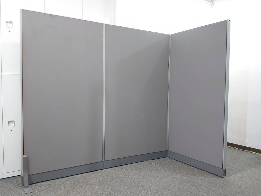 【送料無料 東京地区限定】 ウチダ JUST ジャスト パネル 3枚セット パーティション パーテーション グレー色 スクリーンパネル クロスパネル 自立式 脚付き 自立パーティション 自立パーテーション 【中古オフィス家具】【中古】 - 画像 (2)