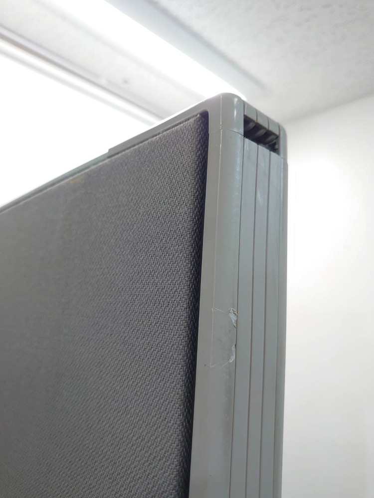 【送料無料 東京地区限定】 ウチダ JUST ジャスト パネル 3枚セット パーティション パーテーション グレー色 スクリーンパネル クロスパネル 自立式 脚付き 自立パーティション 自立パーテーション 【中古オフィス家具】【中古】 - 画像 (8)