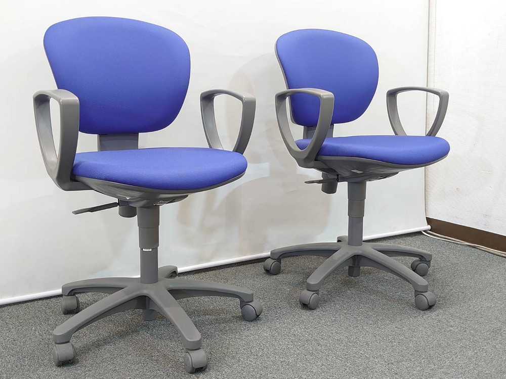 2脚セット コクヨ レグノ オフィスチェア デスクチェア 事務チェア キャスターチェア 事務イス ワークチェア 肘付き ひじ付き 役員チェア 事務いす ワーキングチェア タスクチェア PCチェア KOKUYO LEGNO 国産 【中古オフィス家具】【中古】 - 画像 (2)