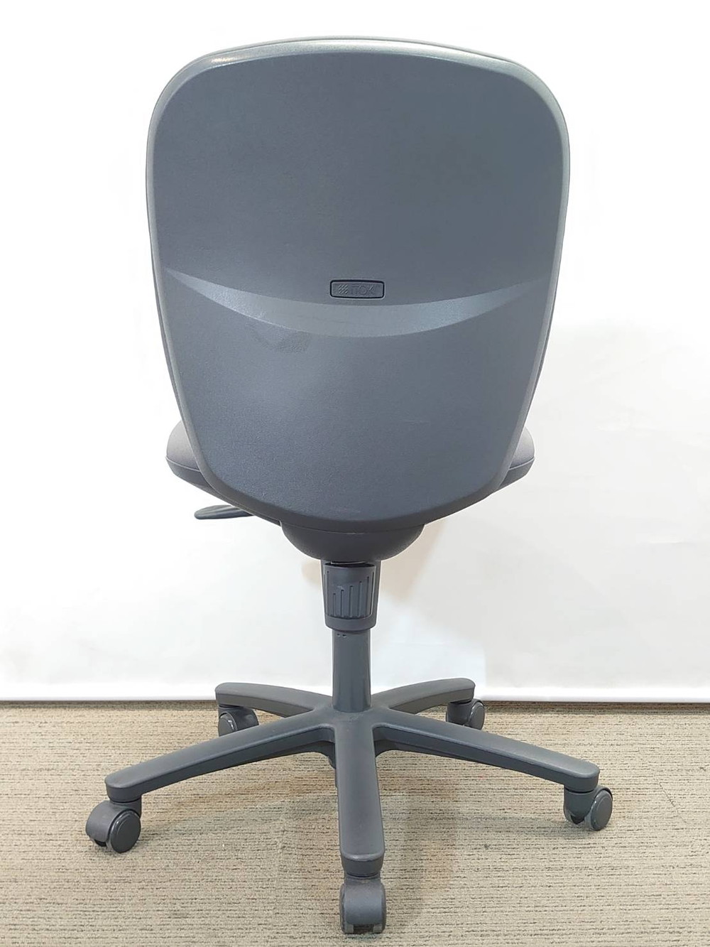 イトーキ リエット ITOKI rietto 国産 オフィスチェア デスクチェア 事務チェア 事務椅子 キャスターチェア 事務イス PCチェア KFS-740GT-T2.T3 【中古オフィス家具】【中古】 - 画像 (4)