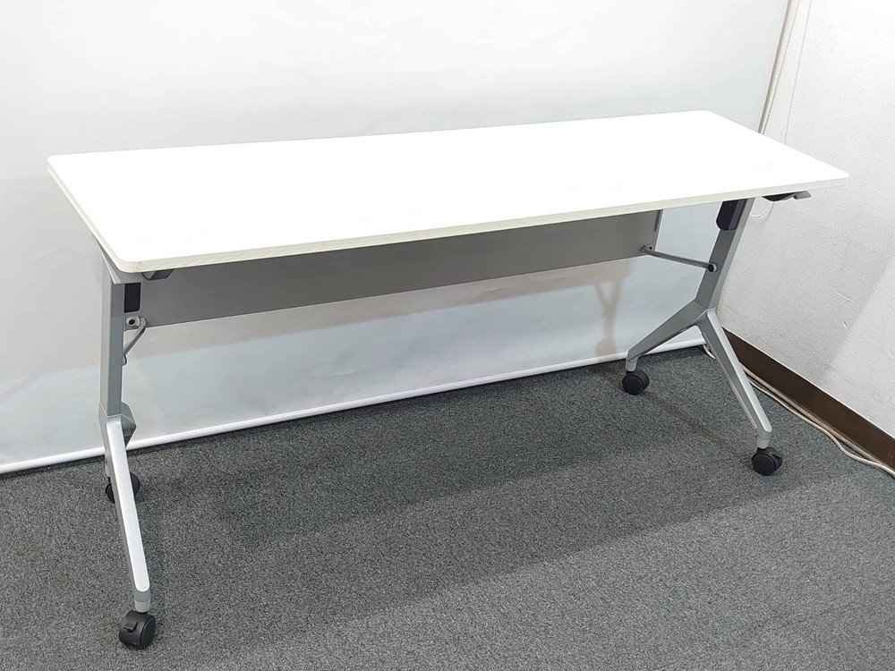 コクヨ 会議テーブル 2台セット 折りたたみテーブル 折り畳みテーブル ミーティングテーブル スタックテーブル フォールディングテーブル スタッキングテーブル ホワイト色 W1500×D450×H720 KOKUYO KTTシリーズ 国産 KTT-1202PAWNN 【中古オフィス家具】【中古】 - 画像 (4)
