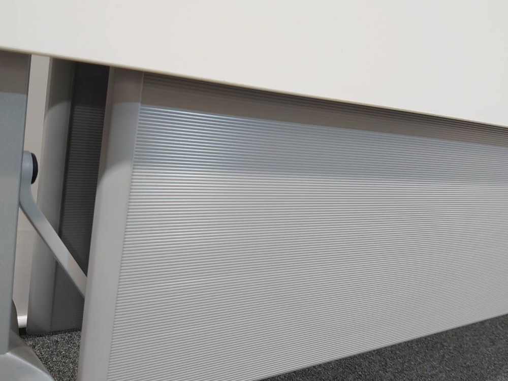 コクヨ 会議テーブル 2台セット 折りたたみテーブル 折り畳みテーブル ミーティングテーブル スタックテーブル フォールディングテーブル スタッキングテーブル ホワイト色 W1500×D450×H720 KOKUYO KTTシリーズ 国産 KTT-1202PAWNN 【中古オフィス家具】【中古】 - 画像 (8)