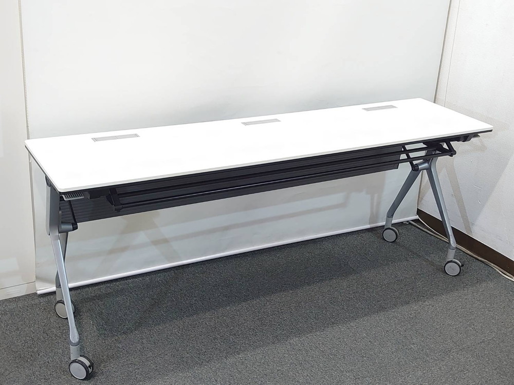 【美品】 会議テーブル 2台セット オカムラ インターアクト NTシリーズ 折りたたみテーブル 折り畳みテーブル 平行スタックテーブル ミーティングテーブル スタックテーブル フォールディングテーブル スタッキングテーブル 81B4HA MH47 W1800×D450×H720 【中古オフィス家具】【中古】 - 画像 (4)