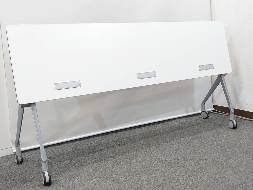 会議テーブル 2台セット オカムラ インターアクト NTシリーズ 幕板無し 折りたたみテーブル 折り畳みテーブル 平行スタックテーブル ミーティングテーブル フォールディングテーブル スタッキングテーブル 81B4HA MH47 W1800×D450×H720 【中古オフィス家具】【中古】 - 画像 (5)