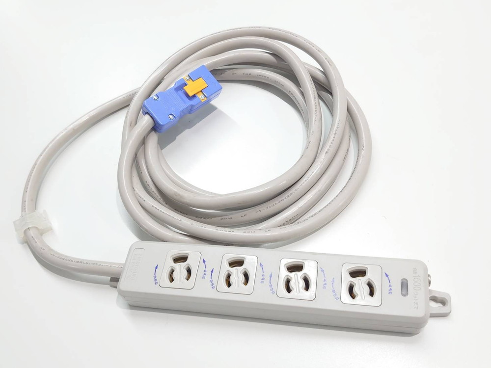 【送料無料】【26本セット】 明工社 オフィス用配線コード 横形OA抜け止め接地タップ 4コ口 マグネット付 VCTコード5m ハーネスプラグ付【中古】 - 画像 (2)