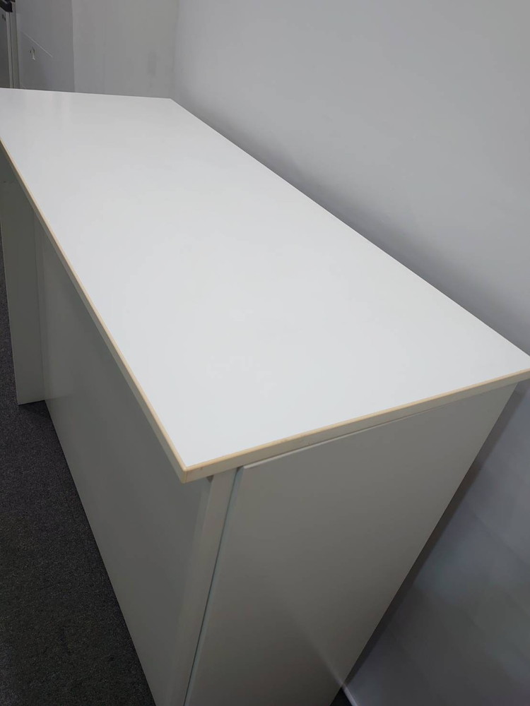 プラス ハイカウンター カウンター 受付台 インフォメーションカウンター ホワイト色 PLUS 受付 収納付き オフィス用 事務用 業務用 SC-H12-T【中古オフィス家具】【中古】 - 画像 (4)