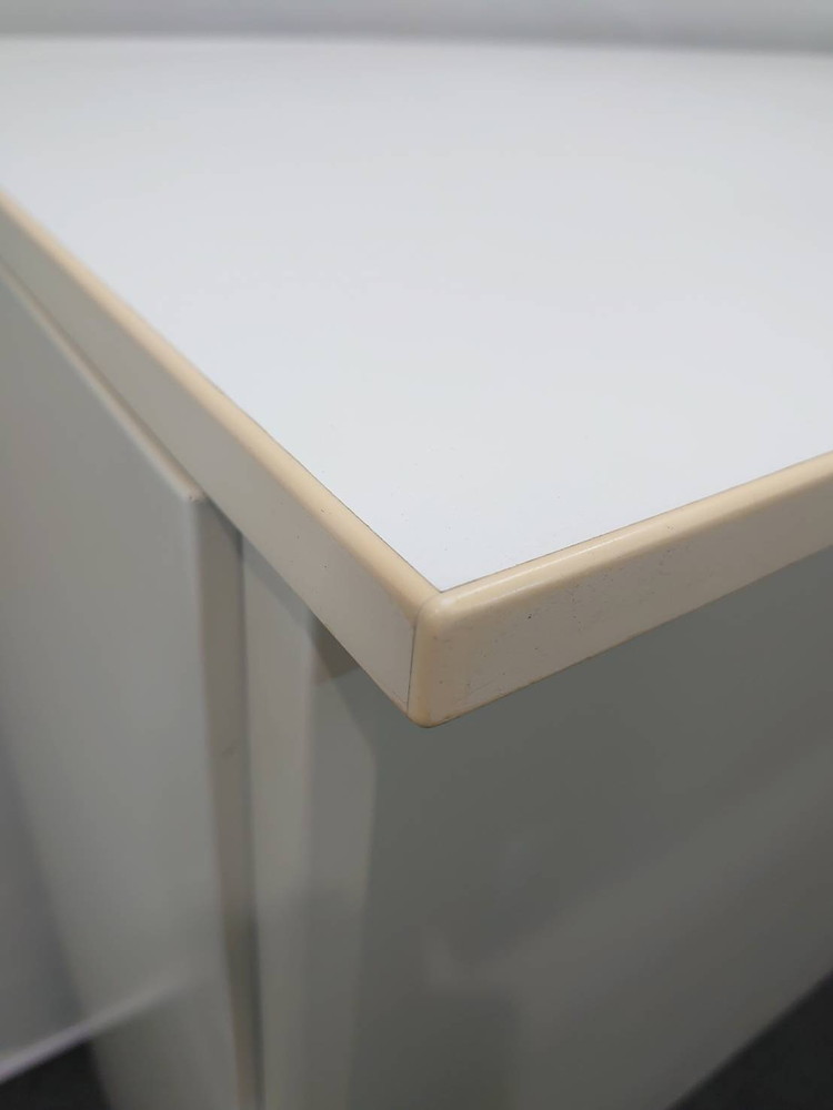 プラス ハイカウンター カウンター 受付台 インフォメーションカウンター ホワイト色 PLUS 受付 収納付き オフィス用 事務用 業務用 SC-H12-T【中古オフィス家具】【中古】 - 画像 (5)