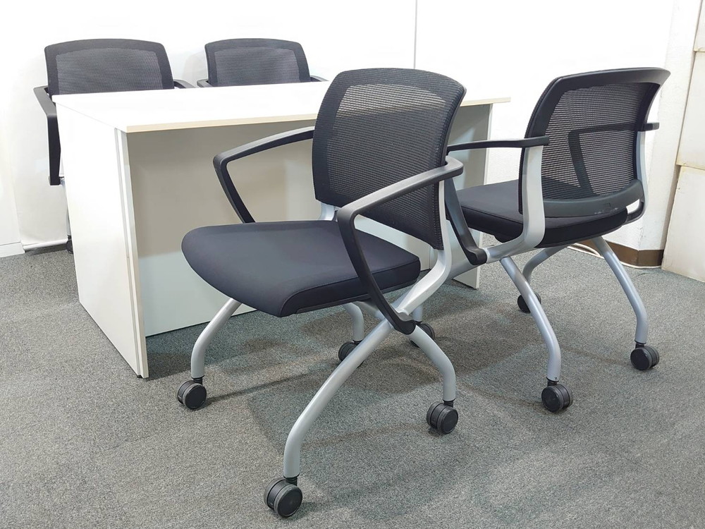 受付セット ローカウンター カウンター SC-L12-T プラス W1250×D750×H700 会議チェア ミーティングチェア ファシス 4人用 4名用 会議セット 案内セット 平行スタックチェア ネスタブルチェア ネスティングチェア FURSYS PLUS ch-00913 s4h-00303 【中古オフィス家具】【中古】