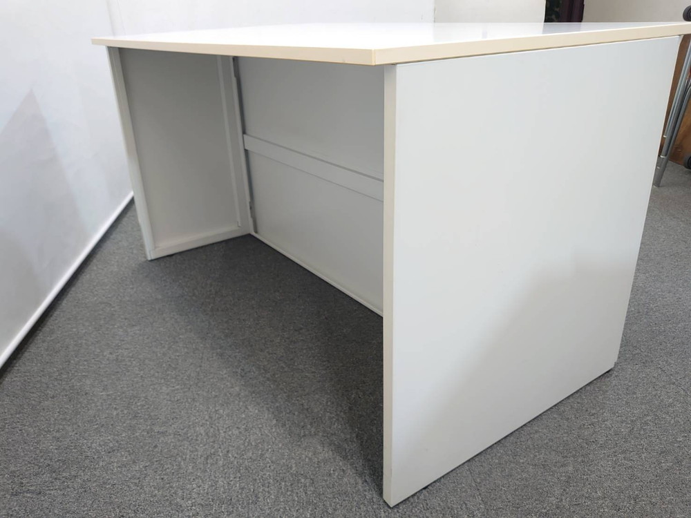 受付セット ローカウンター カウンター SC-L12-T プラス W1250×D750×H700 会議チェア ミーティングチェア ファシス 4人用 4名用 会議セット 案内セット 平行スタックチェア ネスタブルチェア ネスティングチェア FURSYS PLUS ch-00913 s4h-00303 【中古オフィス家具】【中古】 - 画像 (7)